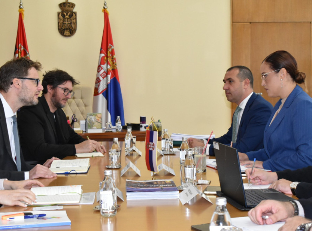 Pavkov meets with EIB representatives