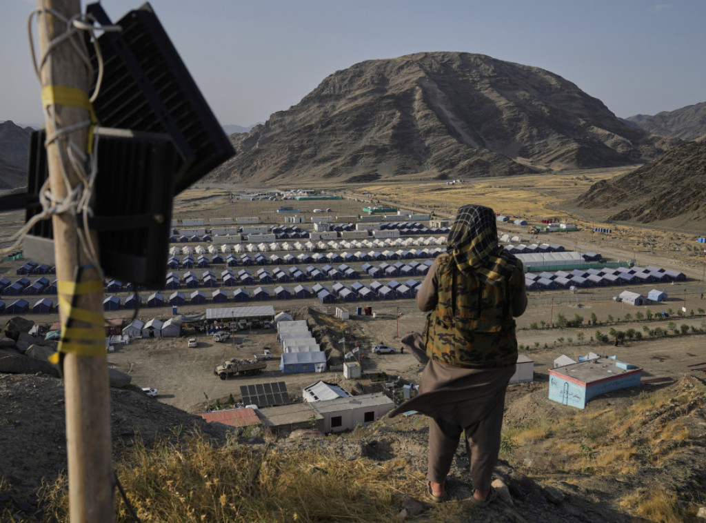 Talibani kritikuju susedne zemlje zbog masovnog proterivanja Avganistanaca