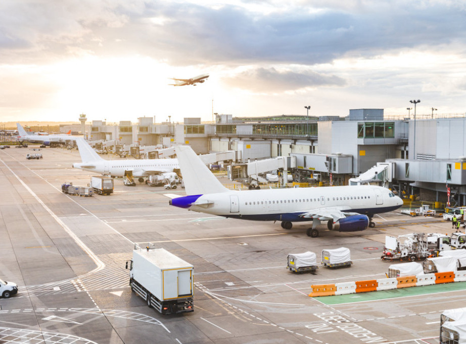 Na aerodromu Hitrou nova otkazivanja letova zbog kvara