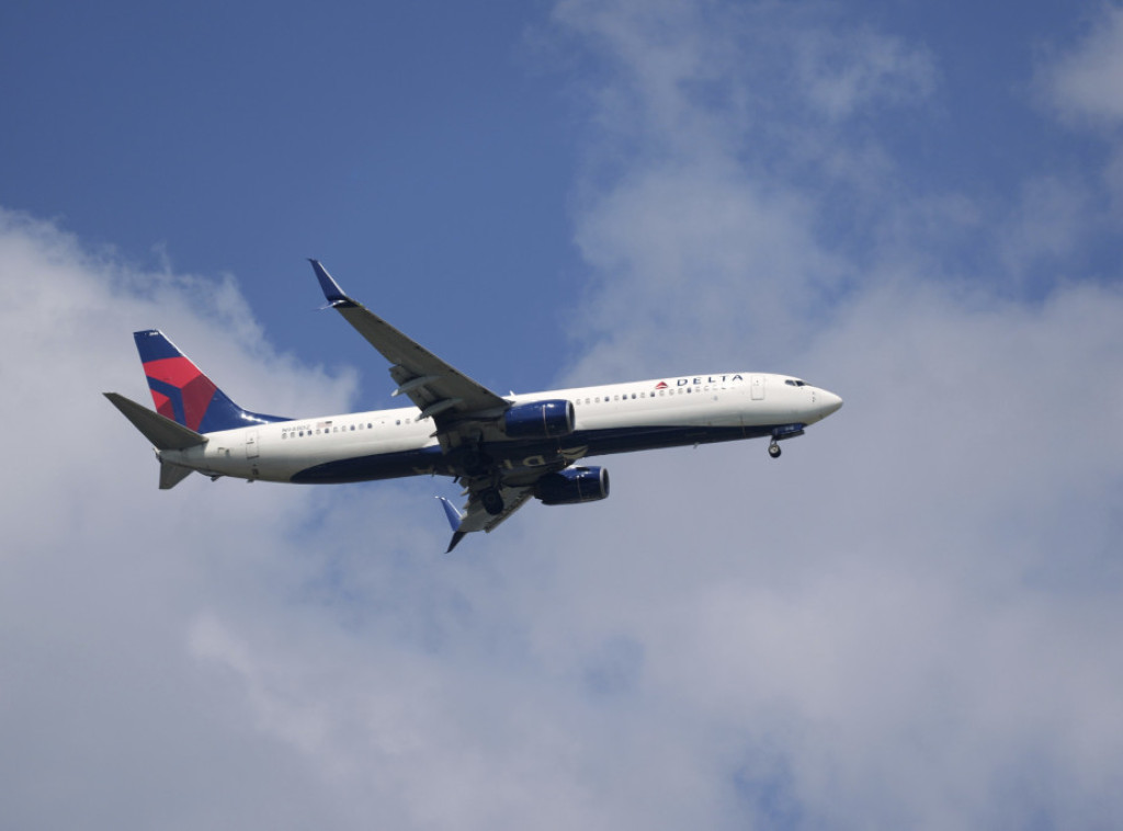 Nakon turbulencije na letu kompanije Delta hospitalizovano 25 putnika