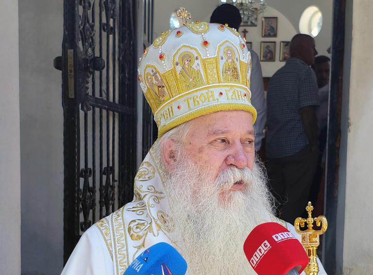 Mitropolit Joanikije iz Gračanice: Srpski narod na Kosovu i Metohiji na ''velikom raspeću''