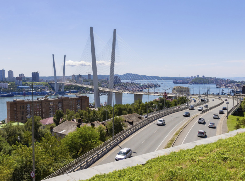 Kineski ratni brodovi stigli u rusku luku Vladivostok, na zajedničke vežbe