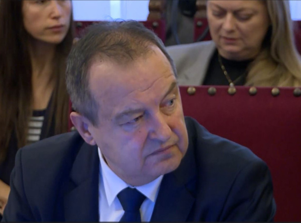 Dačić: Akustični LRAD uređaji vraćeni u magacine, ponudili smo ih aerodromima