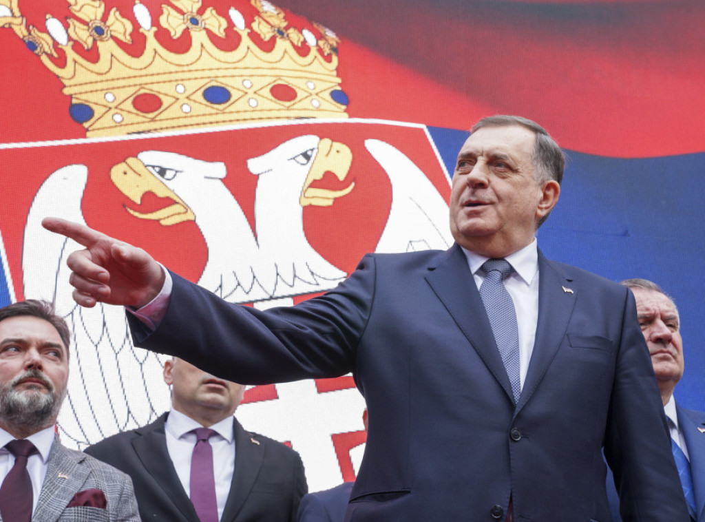 Dodik poručio: Predaja nije opcija i podsetio na zakletvu