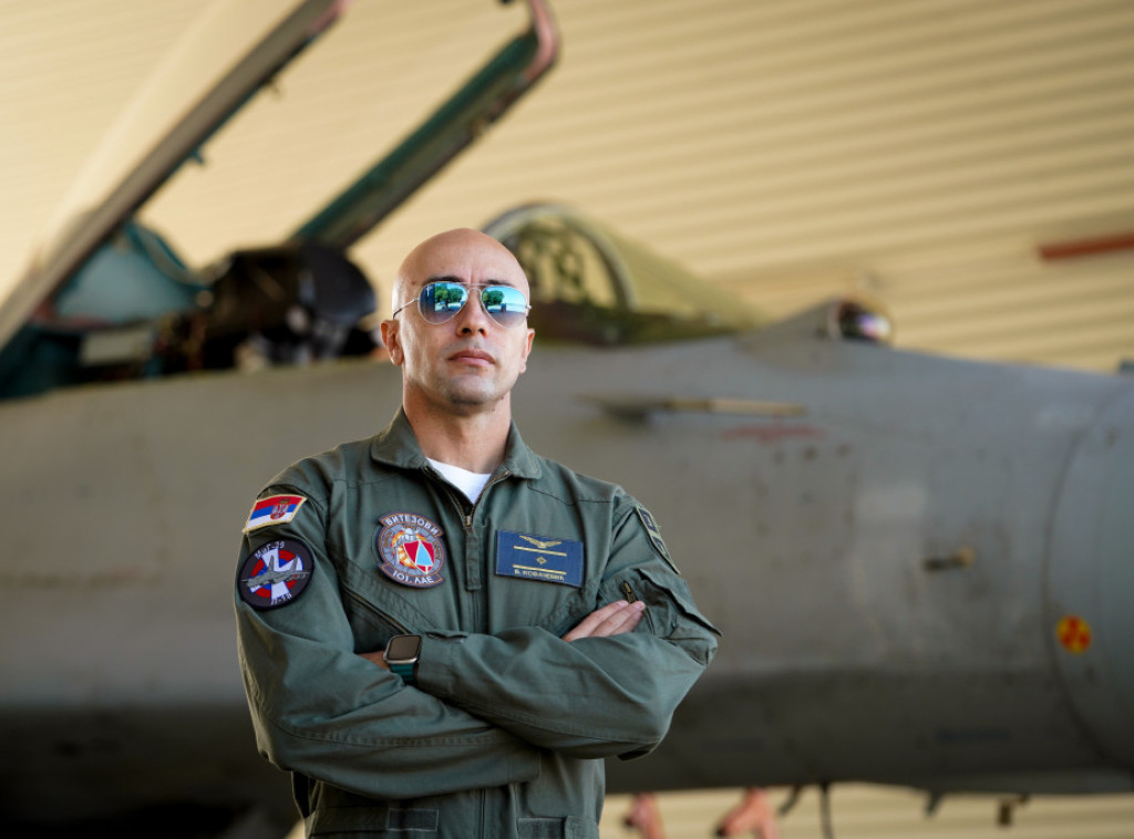Obeležen Dan roda avijacije, piloti: Posao vojnog pilota je poseban, čast je leteti