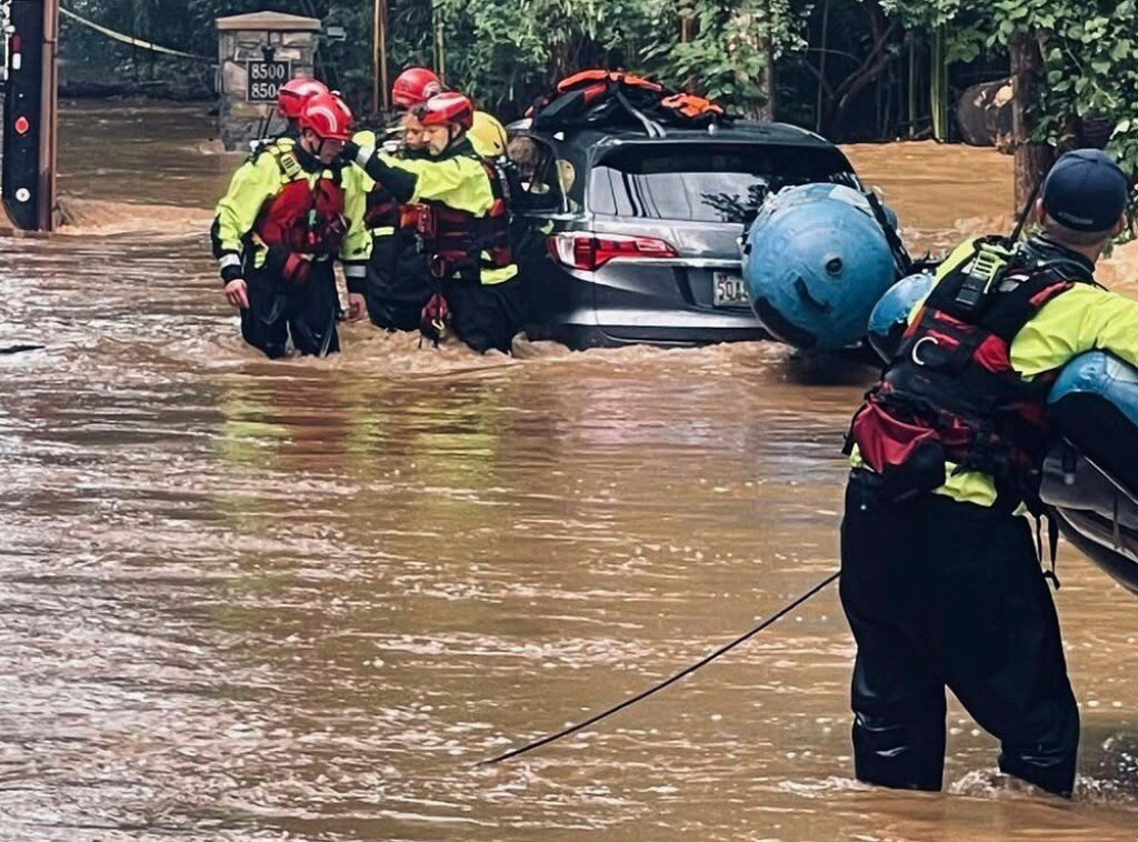 Trinaestogodišnji dečak se utopio u poplavama na Istočnoj obali SAD