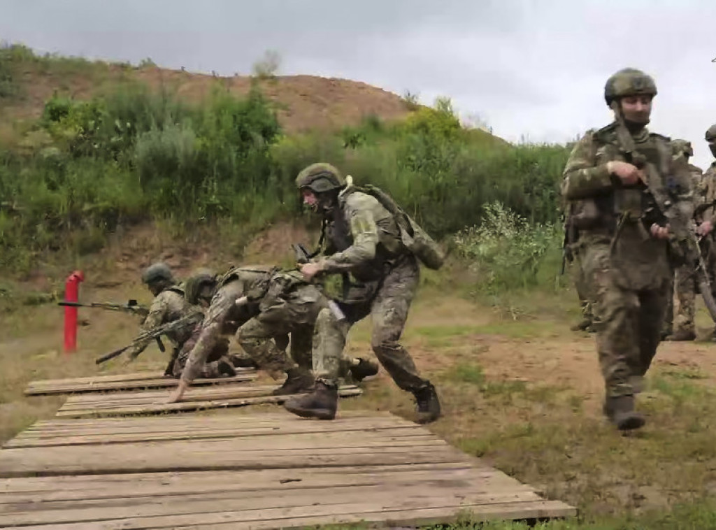 Najmanje tri osobe poginule u ukrajinskom napadu na Rusiju, oboreno ukupno 112 dronova