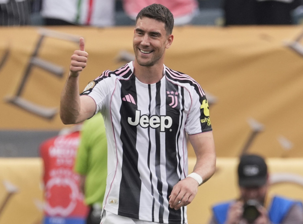 Vlahović strelac u remiju fudbalera Juventusa i Ređane