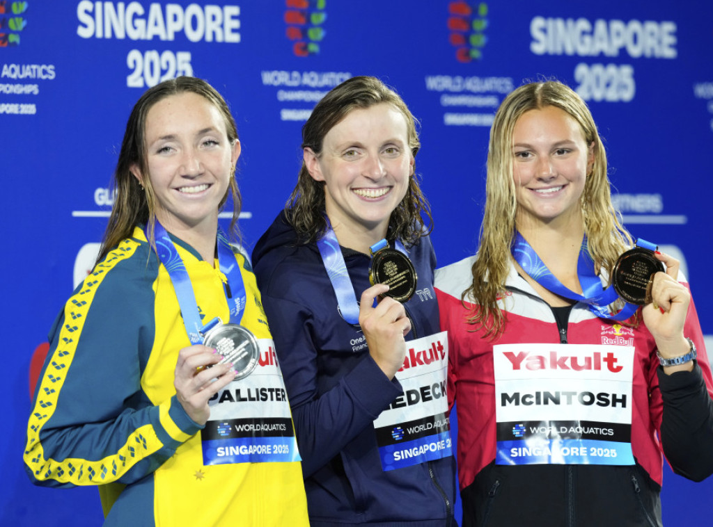 Kejti Ledeki osvojila zlatnu medalju u trci 800 metara slobodnim stilom na Svetskom prvenstvu u plivanju