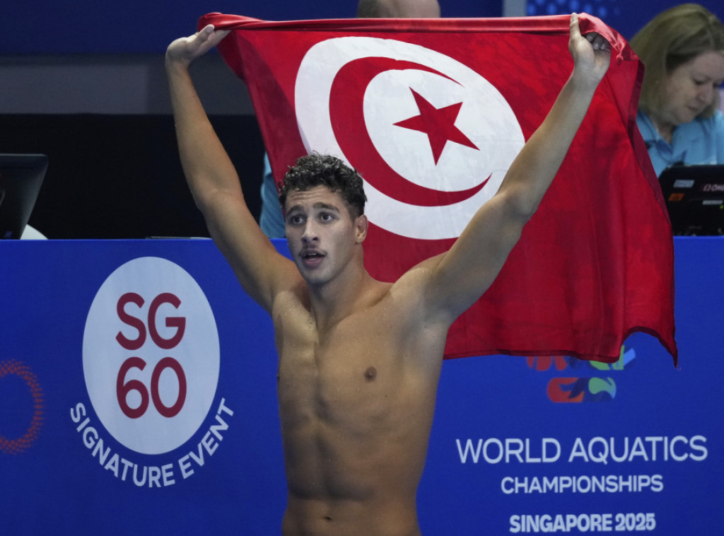 Plivač iz Tunisa Ahmed Žauadi osvojio zlatnu medalju na 1.500 metara slobodno na Svetskom prvenstvu