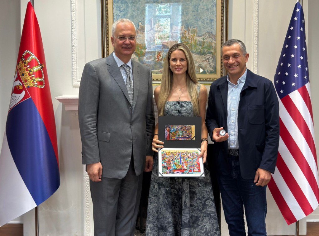 Šutanovac primio turskog biznismena koji u svemir nosi zastave Turske i Srbije