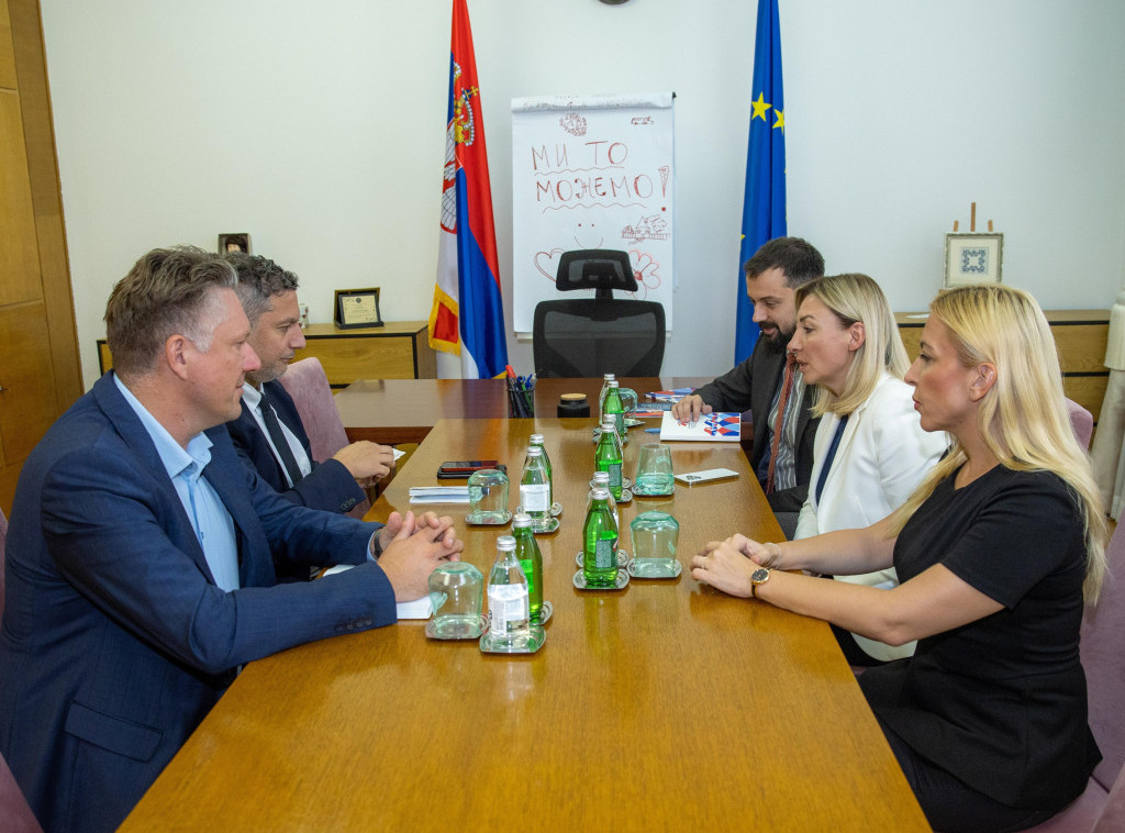 Macura razgovarala sa šefom misije Ambasade Francuske o podršci ženama u politici