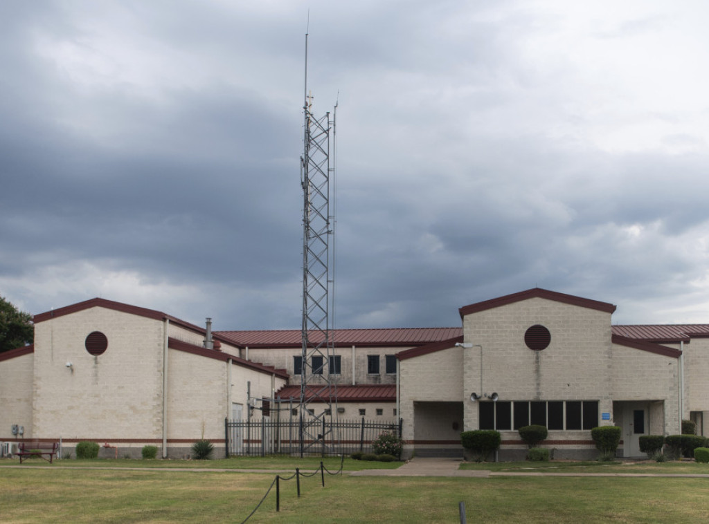 Sudski pozivi za svedočenje Klintonovima i bivšim tužiocima u vezi sa slučajem Epstin
