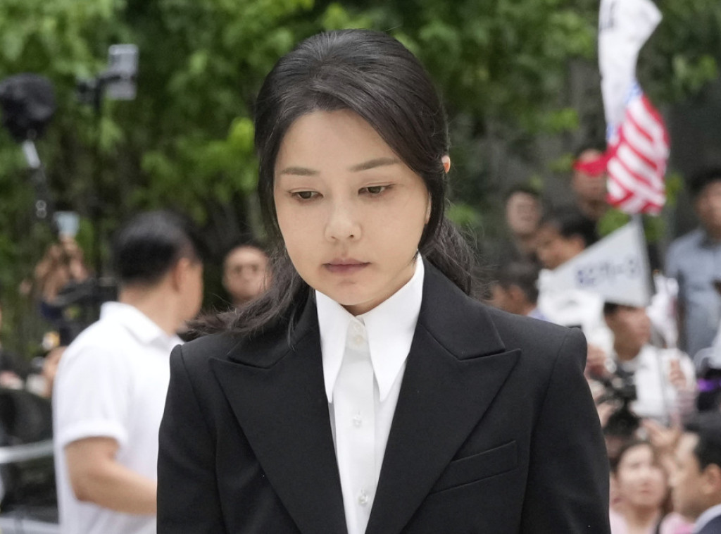 Bivša prva dama Južne Koreje uputila izvinjenje građanima tokom saslušanja