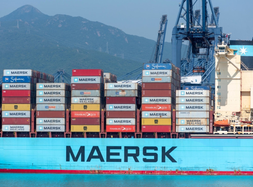 Danska brodarska kompanija Maersk obustavila dve ključne linije zbog rata u Iranu