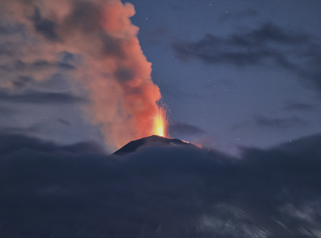Zbog erupcije vulkana na japanskom ostrvu Kjušu otkazane desetine letova
