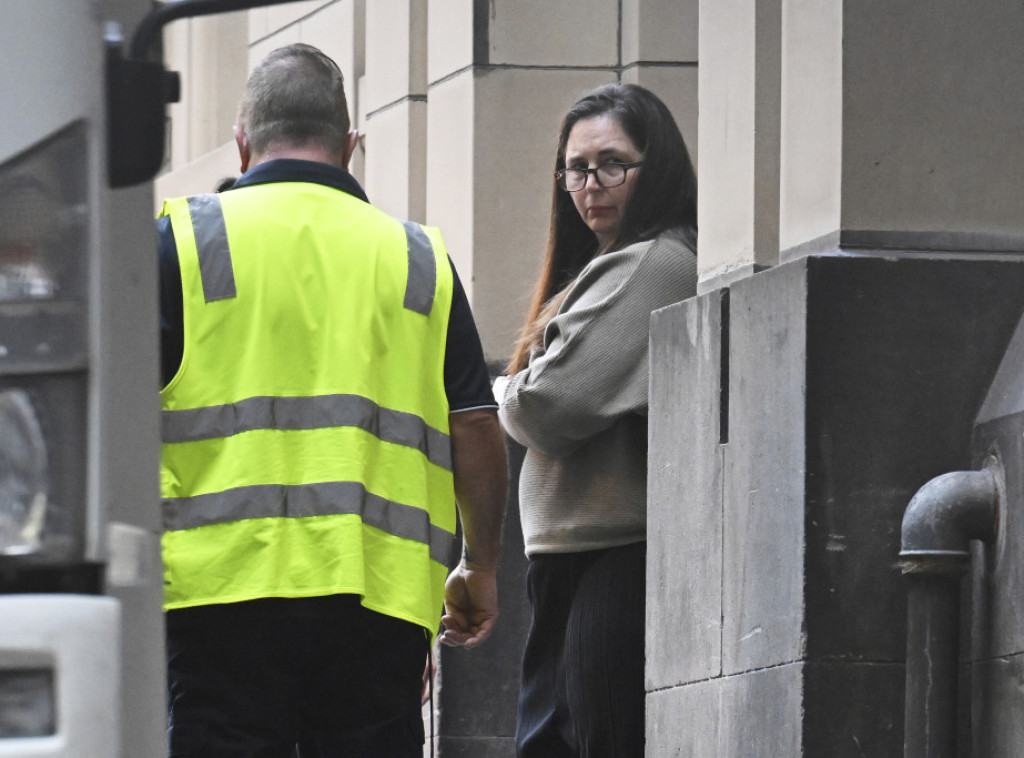 Muž žene osuđene za trostruko ubistvo sumnjao da ga je trovala pre ubistava rođaka