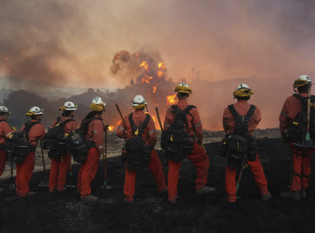 Zbog šumskog požara u Kaliforniji izdate naredbe za evakuaciju