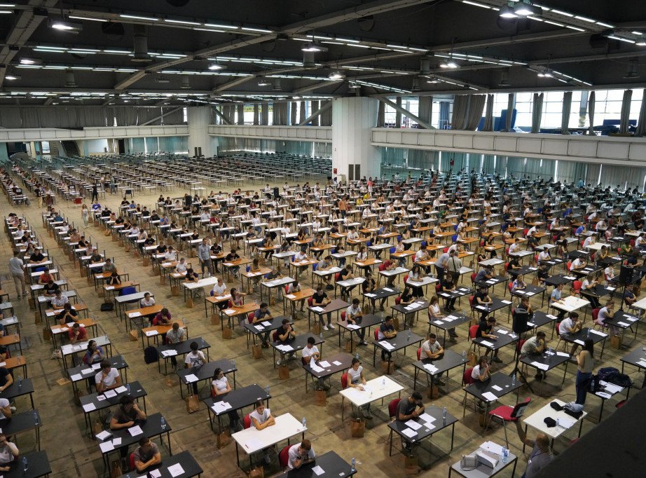 Završen prvi upisni rok na fakultetima Univerziteta u Beogradu, drugi upisni rok u septembru