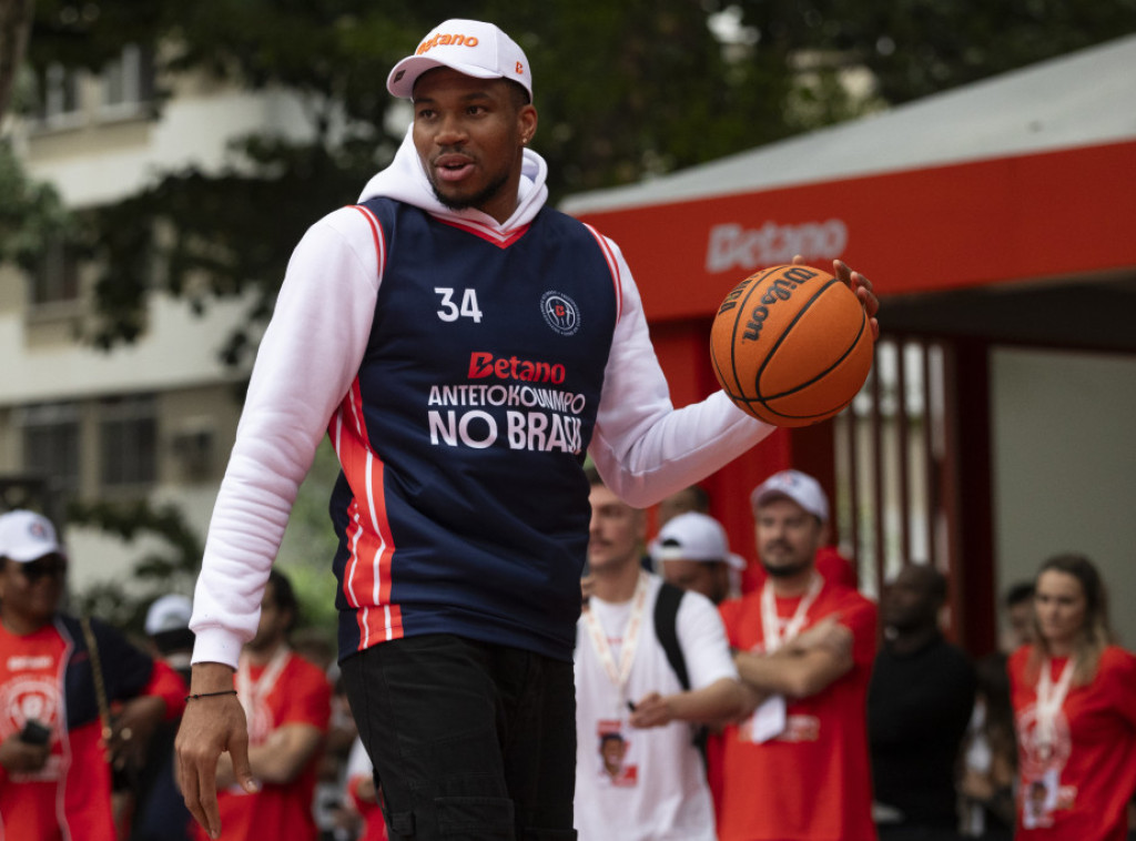 Grčki košarkaš Janis Adetokumbo neće igrati protiv Srbije na turniru na Kipru