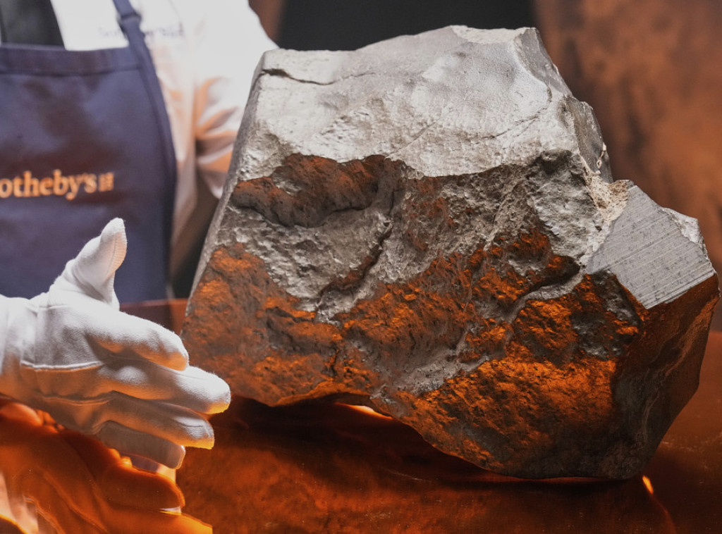 Naučnici: Meteorit koji je pao na kuću u Džordžiji stariji je od Zemlje