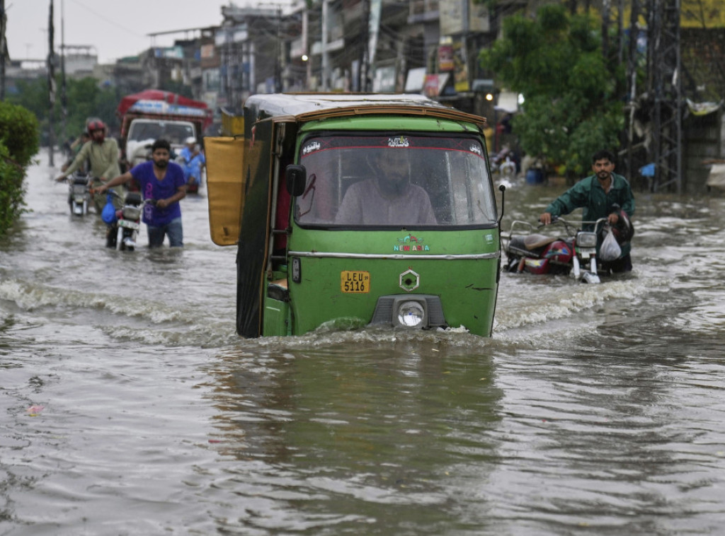 Pakistan: Sedam volontera stradalo popravljajući odvodni kanal nakon bujičnih poplava