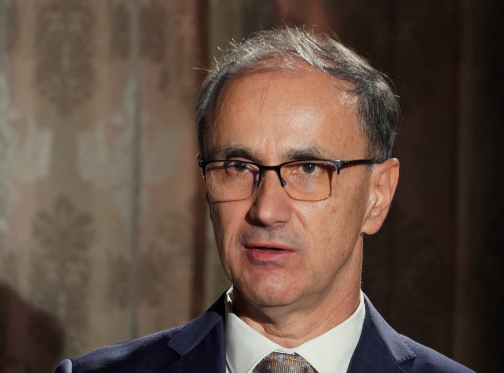 Premijer Macut: Nasilje nije i ne sme da bude lice jedne demokratske zemlje