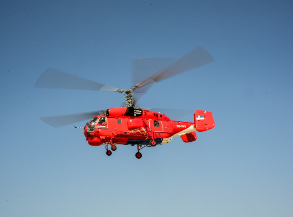 Kamov sa posadom sleteo je u Podgoricu, krenuo ka vatrenoj liniji Đurkovići- Rogami