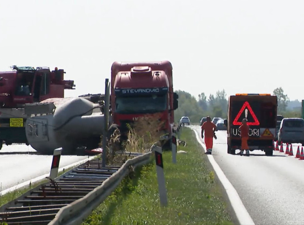 Lančani sudar u Hrvatskoj na auto-putu, jedna osoba poginula, četvoro povređeno