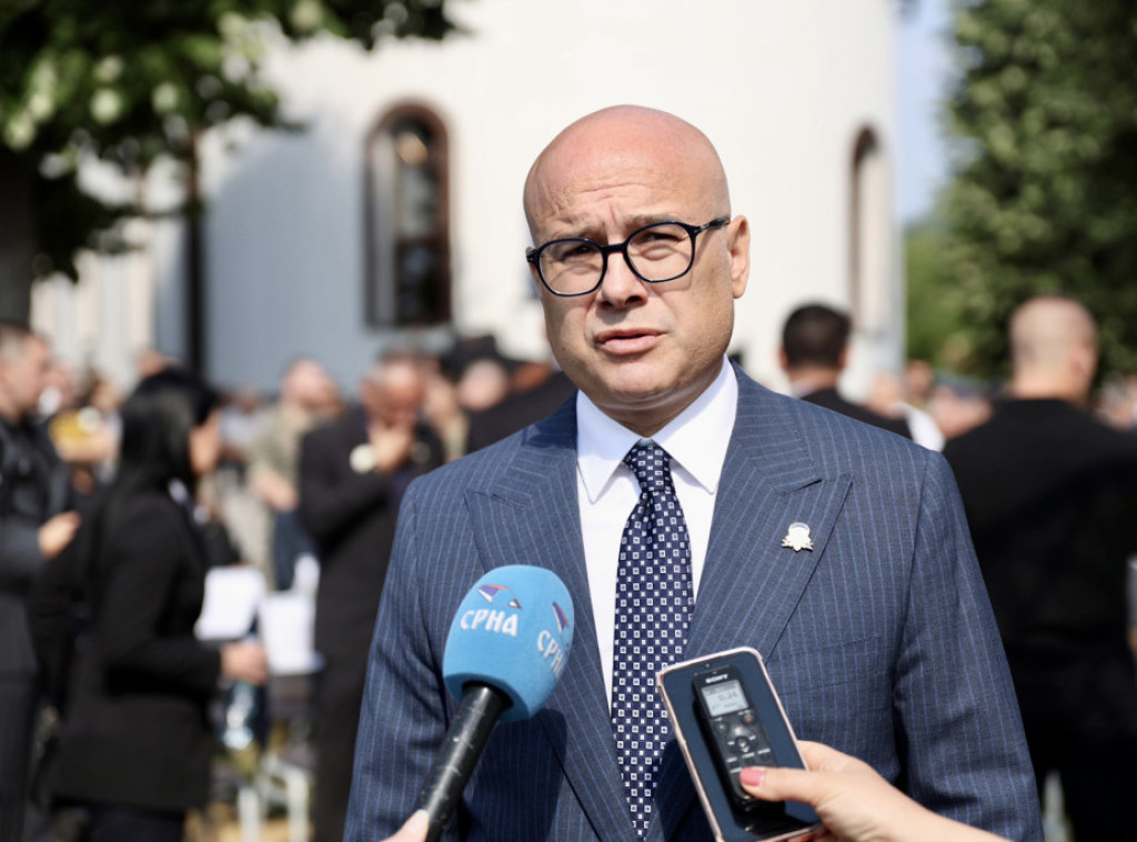 Vučević posetio Veternik i poručio građanima da budu jedinstveni