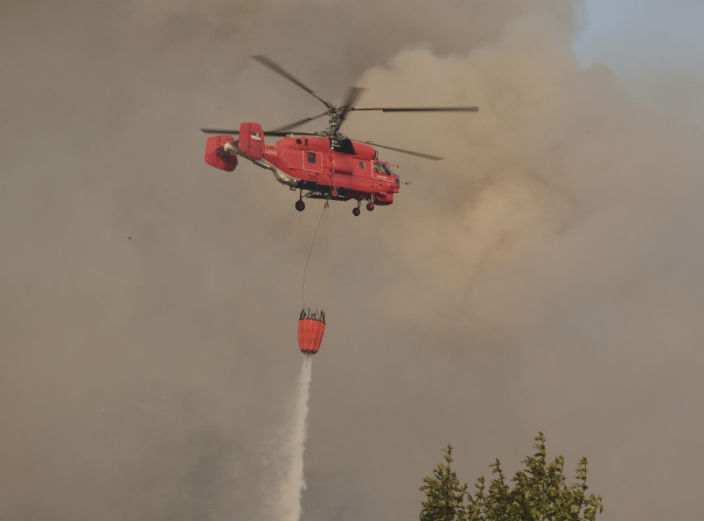 Crna Gora: Aktivan veći broj požara, najkriticnije u Budvi i Baru, u Buljarici i Čanju