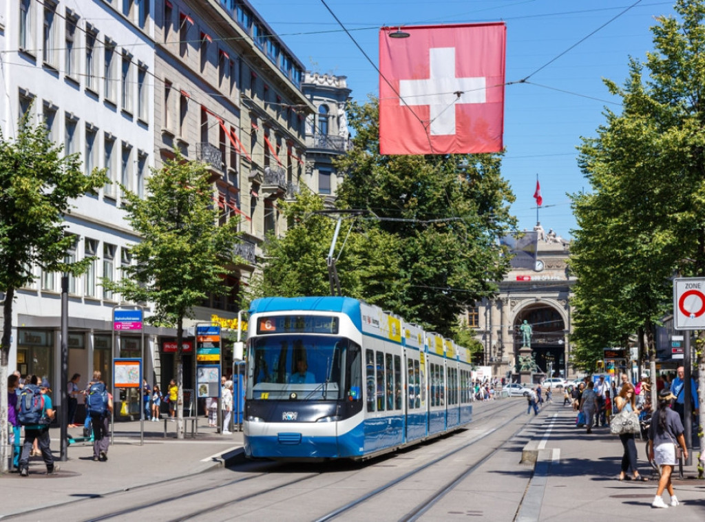 Švajcarski glasači u junu odlučuju o ograničenju broja stanovnika