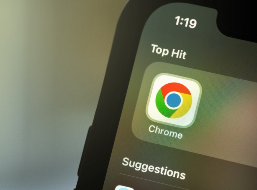 Kompanija Perpleksiti ponudila 34,5 milijardi dolara za Guglov pretraživač Hrom