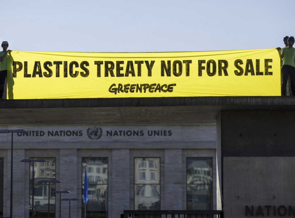 Javni prevoz u Ženevi privremeno besplatan zbog porasta zagađenja u gradu