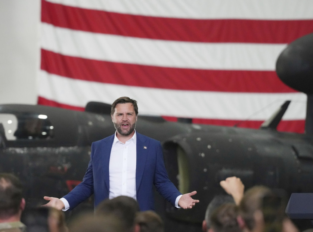 Vens: Tramp mi je rekao da ima misiju da ponovo donese mir u Evropu