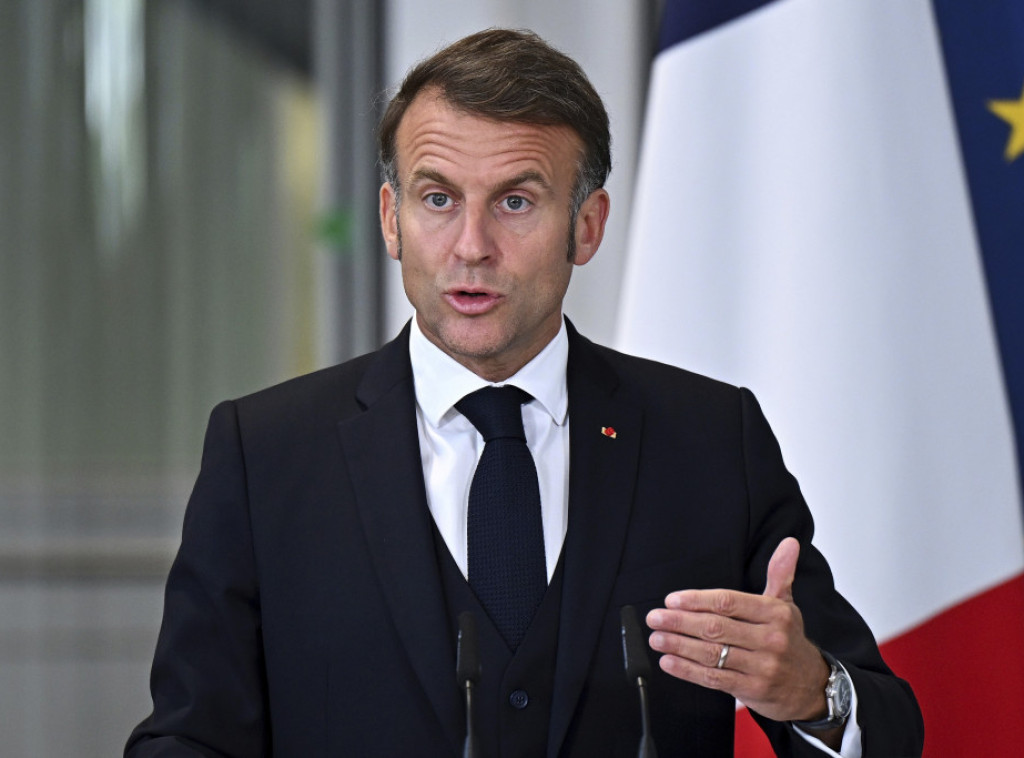 Makron poziva države da usvoje tekst o plastici koji odgovara hitnosti situacije