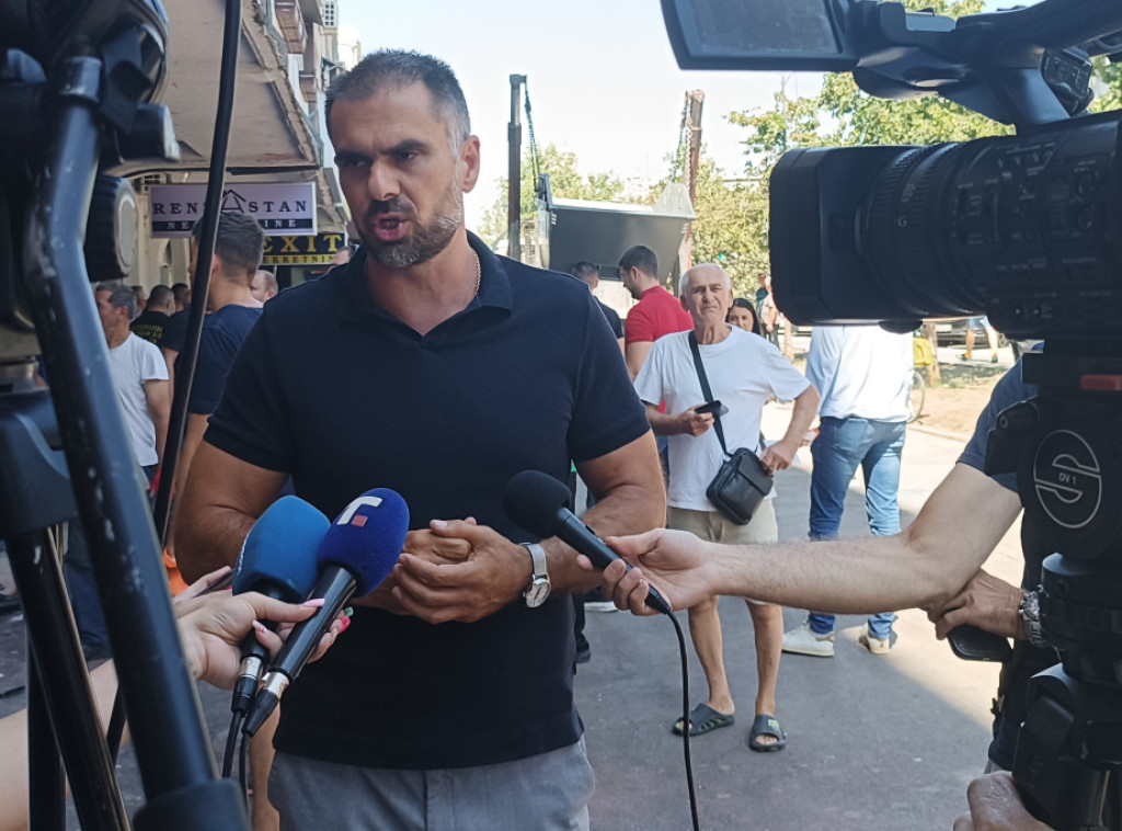 Žarko Mićin: Uništavanje naših prostorija poruka mržnje