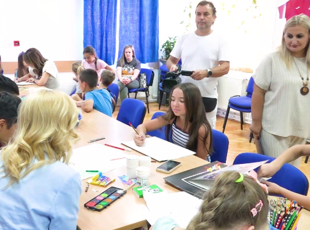 Er Srbija uručila školski pribor organizaciji SOS dečije selo u Kraljevu