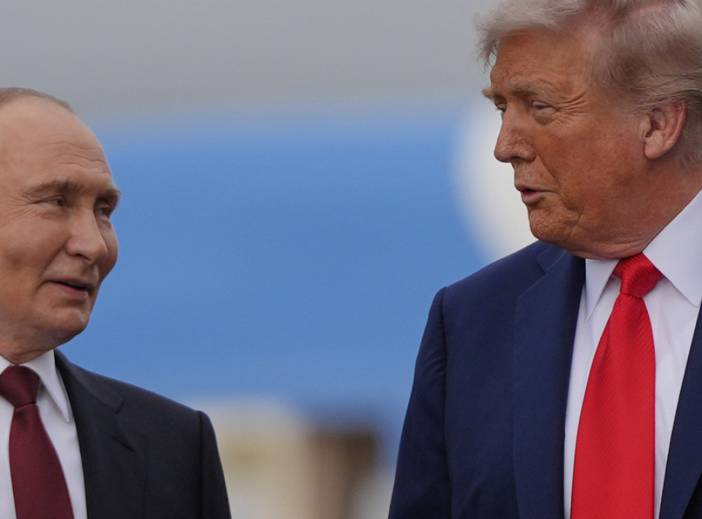 Njujork tajms: Veoma je neobično videti Trampa i Putina u istoj limuzini