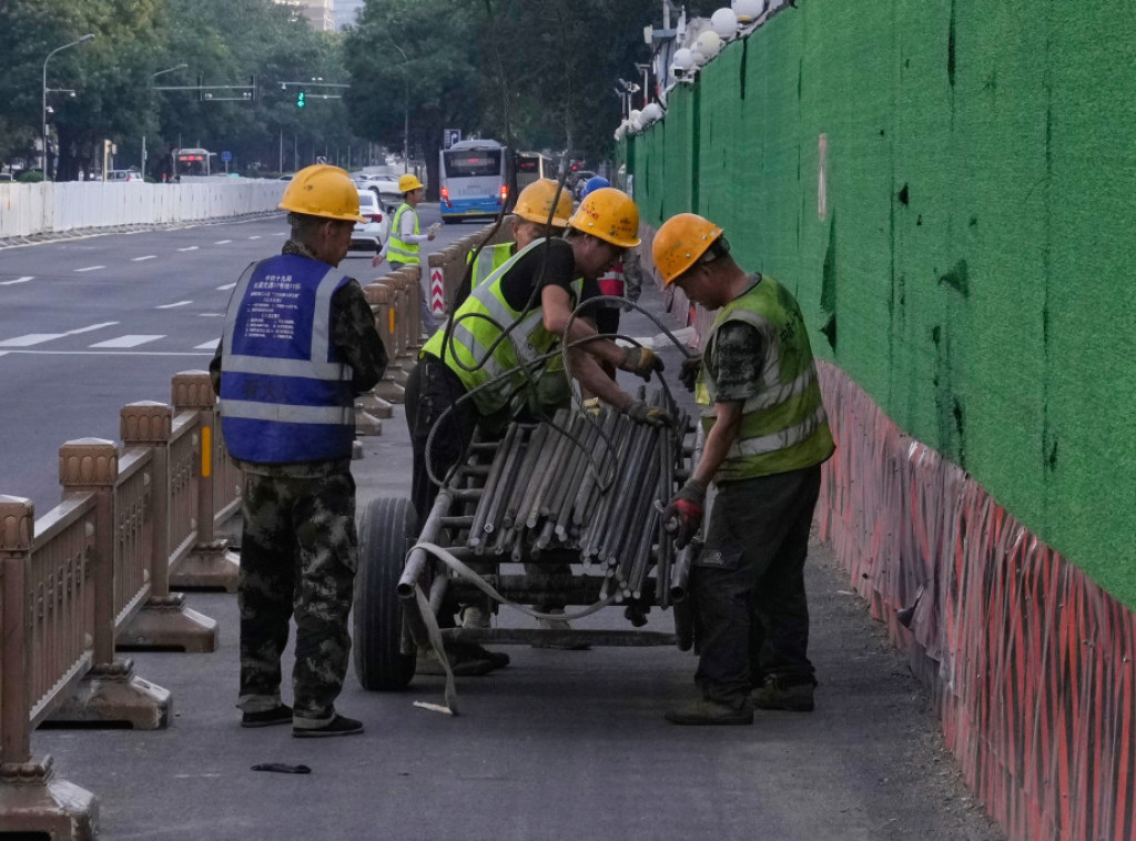 Dvoje poginulih u nesreći na festivalu piva u Sečuanu usled urušavanja konstrukcije