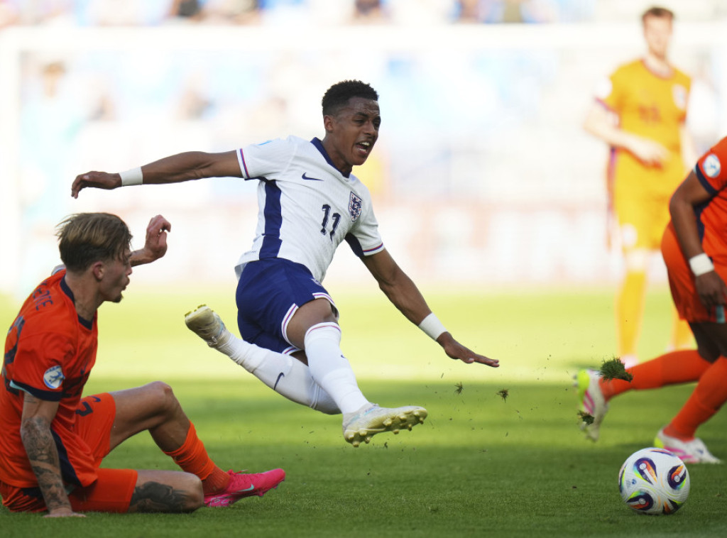 Engleski fudbaler Omar Hačinson potpisao ugovor sa Notingem Forestom