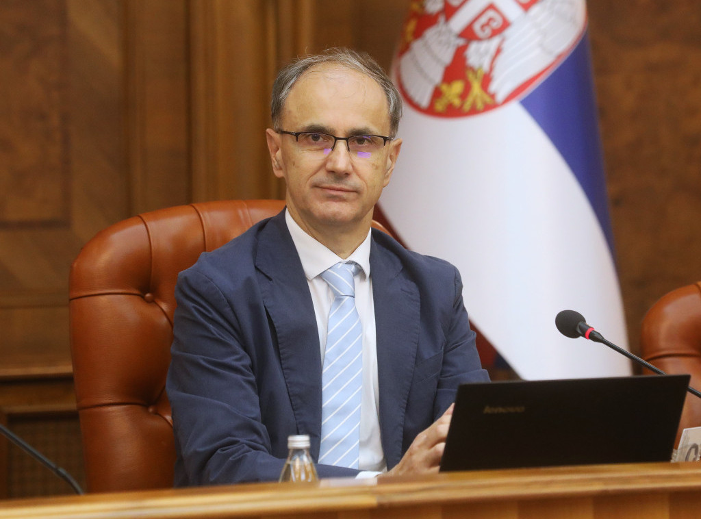 Premijer Macut: Napadi na državne institucije očigledan početak udara i na sudsku vlast