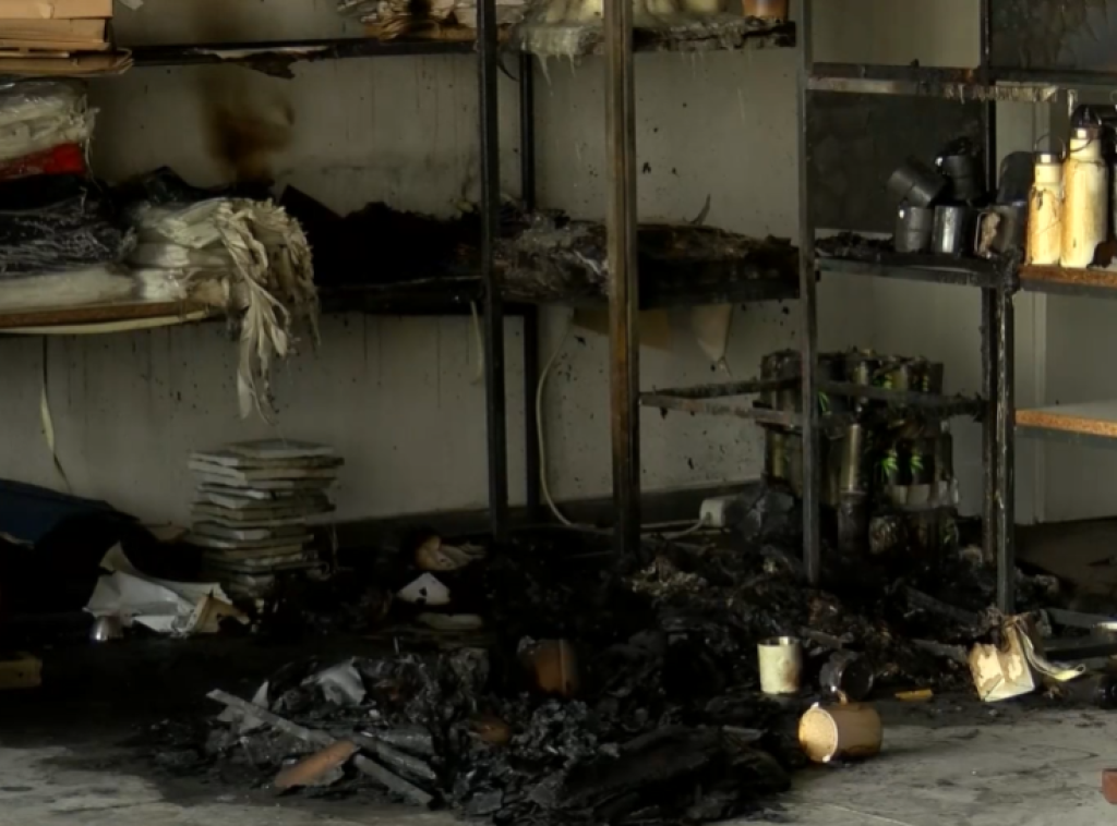 Predstavnici Srpske liste obišli kandidata za gradonačelnika Zubinog Potoka kome je zapaljen deo kuće