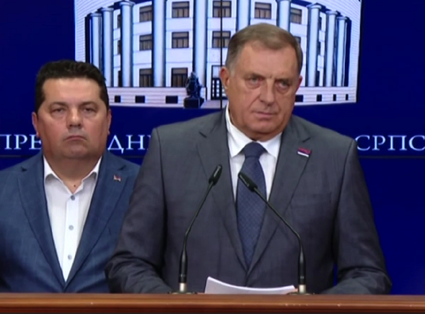 Dodik: Izabrao me je narod, neće me smenjivati strana vlada