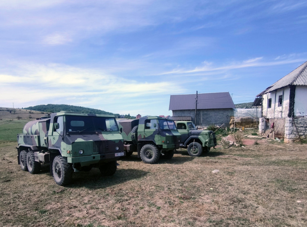 Vojska Srbije pomaže selima koja se suočavaju sa nestašicom vode u Bujanovcu, Sjenici i Kruševcu
