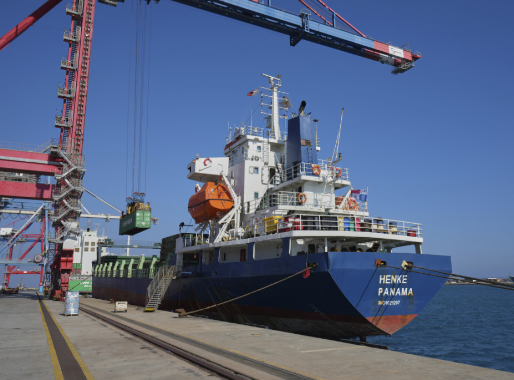 Brod sa 1.200 tona hrane za Pojas Gaze približava se izraelskoj luci Ašdod