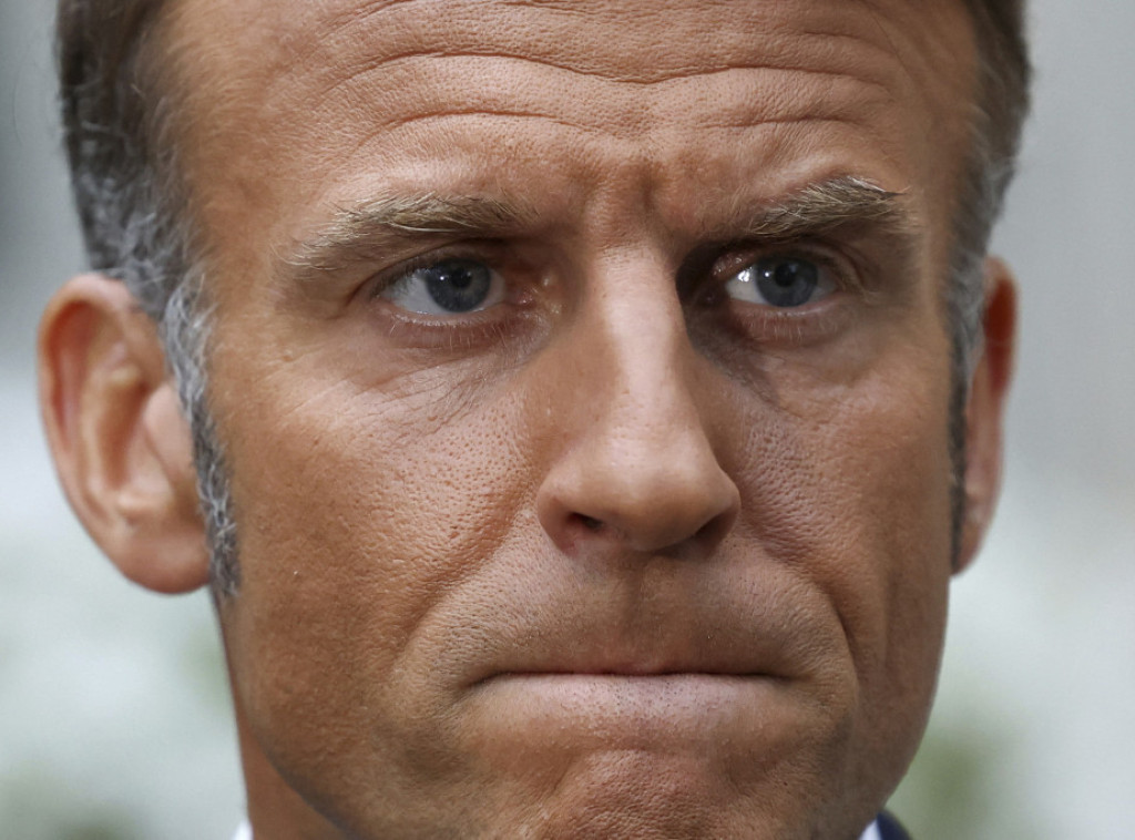 Makron predložio da se u Ženevi održi sastanak Zelenskog i Putina