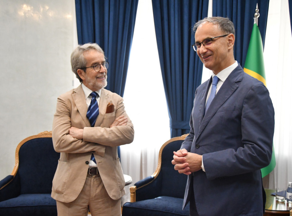 Premijer Macut tokom oproštajne posete ambasadoru Brazila zahvalio na predanom radu