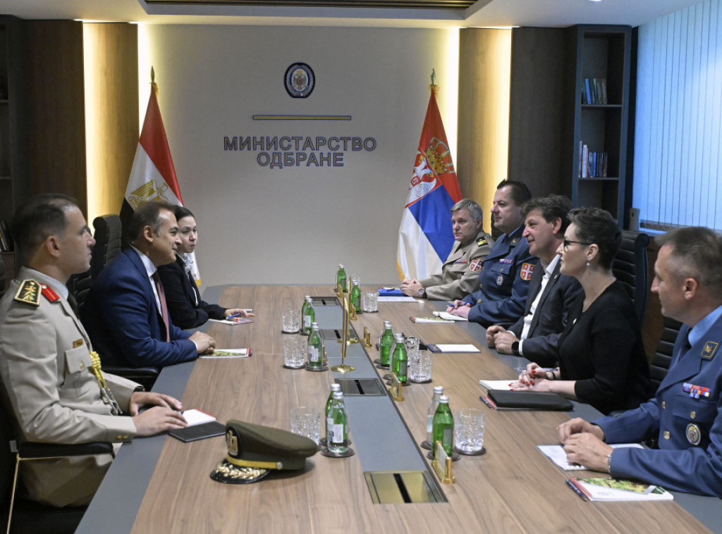 Ministar odbrane Gašić razgovarao sa ambasadorom Egipta o saradnji dve zemlje