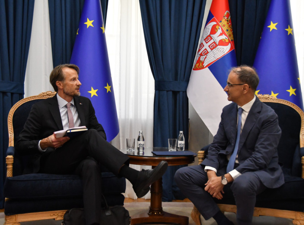Macut poželeo dobrodošlicu novom ambasadoru EU u Srbiji